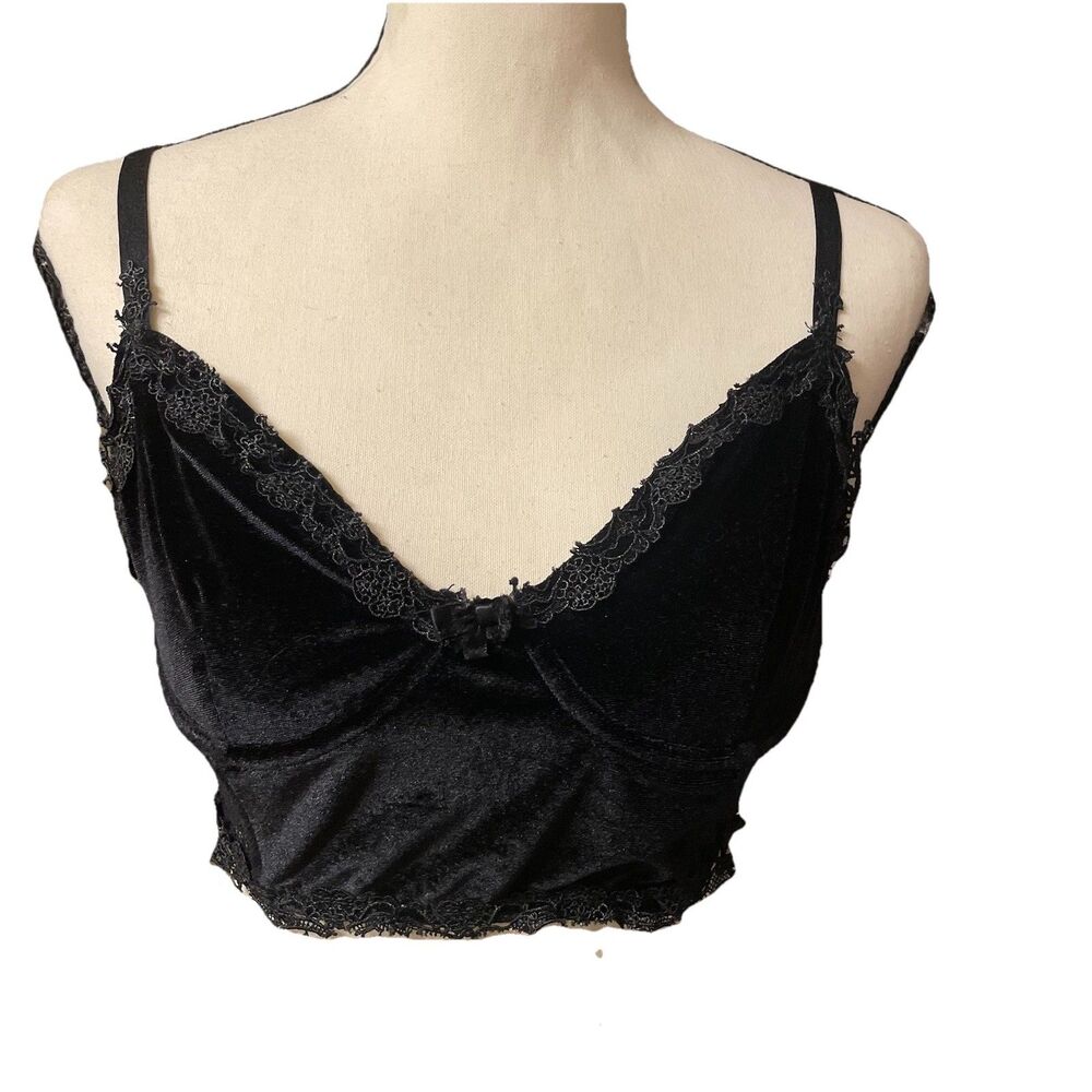 WIDOW Dolls Kill Black Velvet Crop Top Lace Bra M Gothic Grunge Vampire Emo Alt